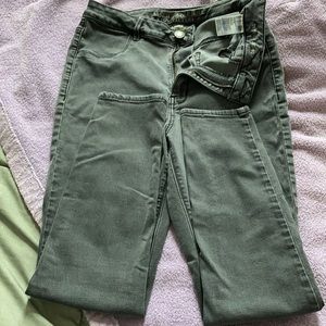 American Eagle sky high jegging size 12 grey